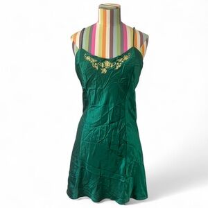 Vintage Victorias Secret 100% Silk Emerald Green Embroidered Slip Dress
